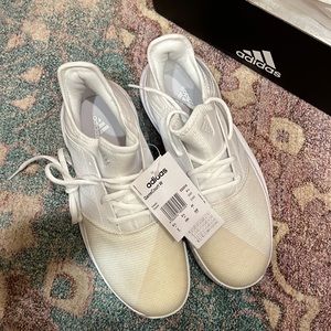Adidas game court tennis shoes